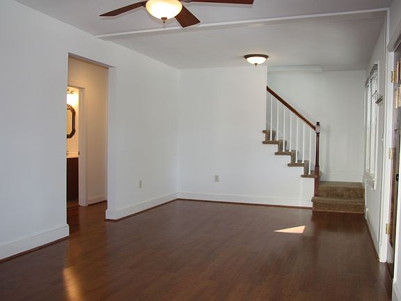 Entrance / Living Room