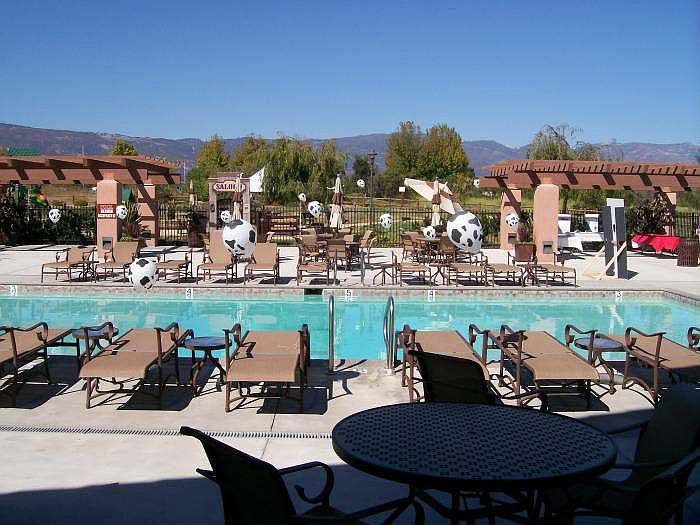 Pool & Spa