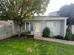 2000 Brookhurst St APT 36, Medford, OR 97504