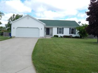 1370 Homestead Ct, Flint, MI 48507