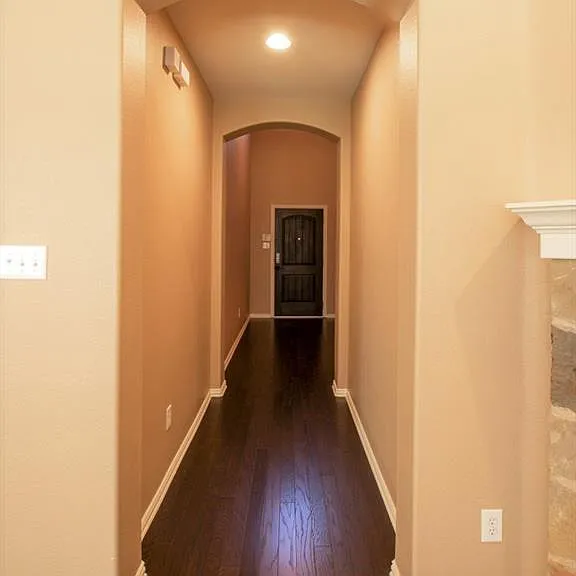 417 Hackberry Dr — Photo 6