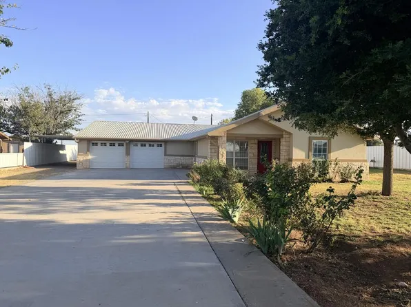 3120 SE 1600th, Andrews, TX 79714