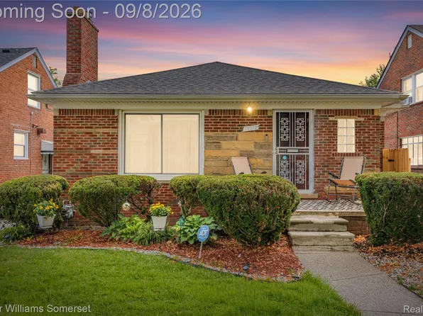 18710 Lesure St, Detroit, MI 48235