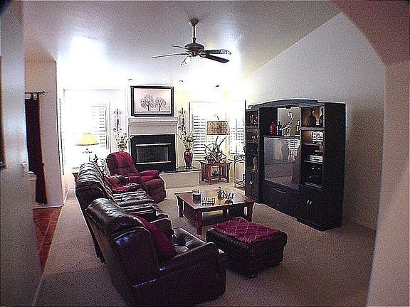 3rd image of 241 Lakewood Cv
