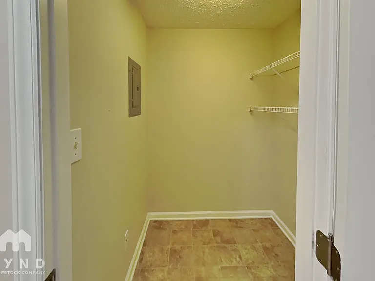 105 Bridgedale Ct — Photo 18