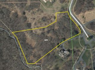 3979 Fleming Ridge Dr, Ann Arbor, MI 48105