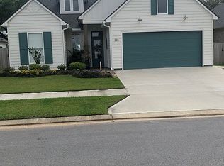 226 Treescape Dr, Lafayette, LA 70508