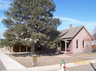 516 6th St, Laramie, WY 82070