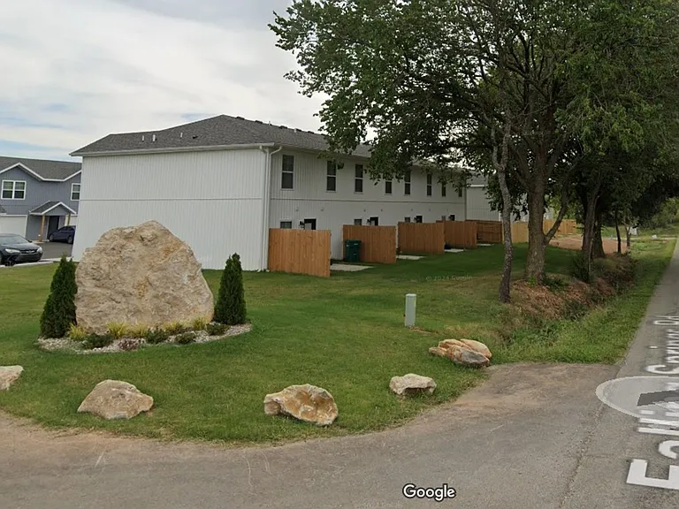 432 Blue Springs St — Photo 26