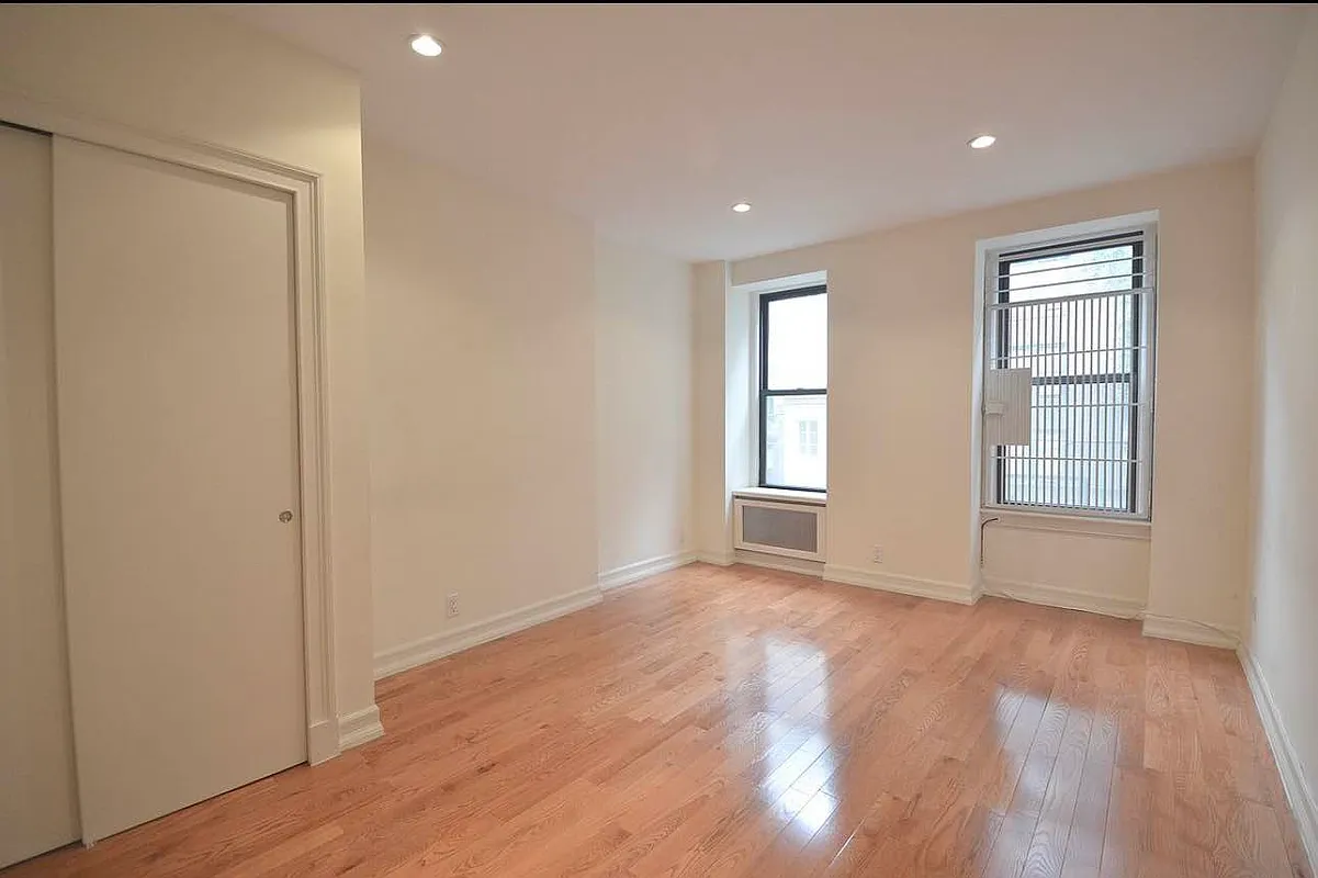 330 East 53rd Street 3-W
