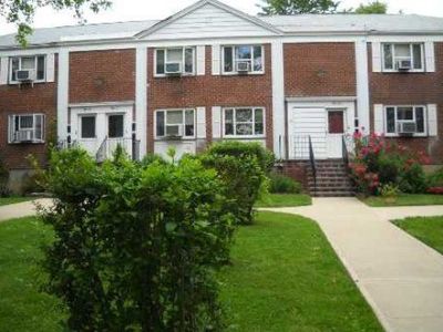 8659 Springfield Blvd, Queens Village, NY, 11427