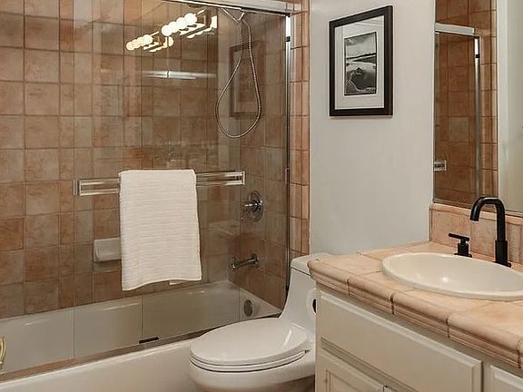 2nd image of 20 Willow Rd APT 14