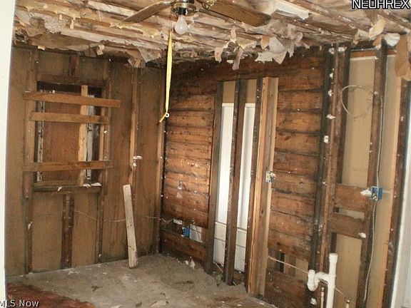 5th image of 321 Tod Ave NW