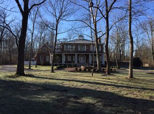 12204 Ridge Rd, Anchorage, KY 40223