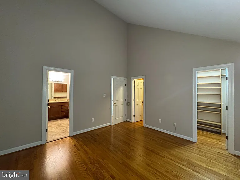 504 N Thomas St #I — Photo 6