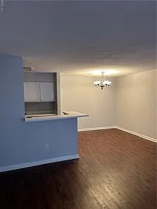 1563 N King St — Photo 3