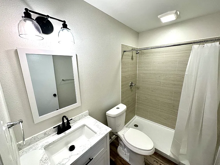 8205 Scenic Highway C #C — Photo 12
