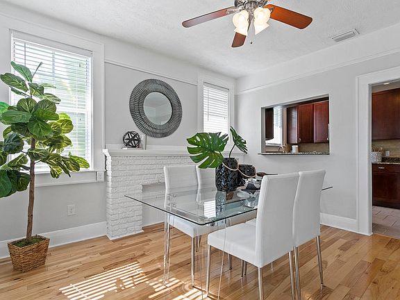 2nd image of 2803 W Estrella St APT 1