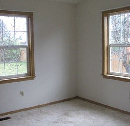 5th image of 19111 10th Avenue Ct E