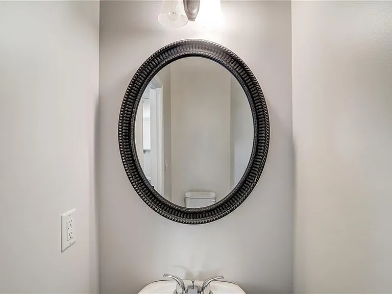 544 Oakside Pl — Photo 7
