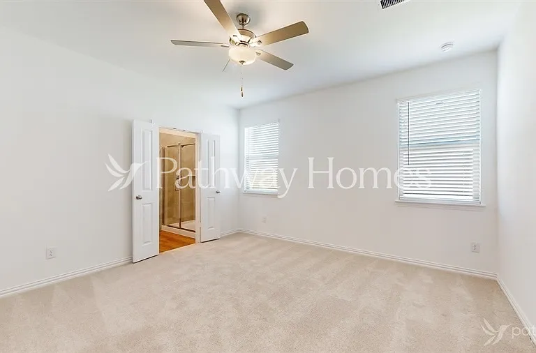 929 Rusty Spur Ln — Photo 10