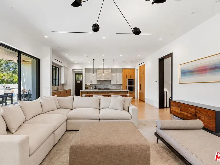 9206 Monte Mar Dr — Photo 10