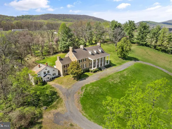 42274 Chestnut Hill Ln, Leesburg, VA 20176