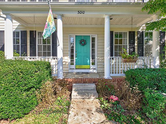 2nd image of 3010 Magnolia Bnd