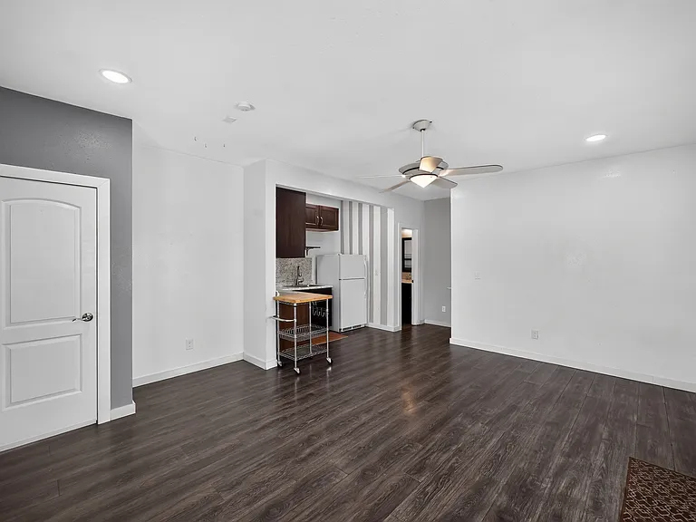 1420 Dayton St — Photo 14