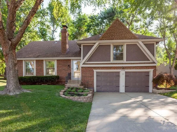 12914 W 65th St, Shawnee, KS 66216