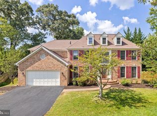 9610 Jenny Ln, Fairfax, VA 22032