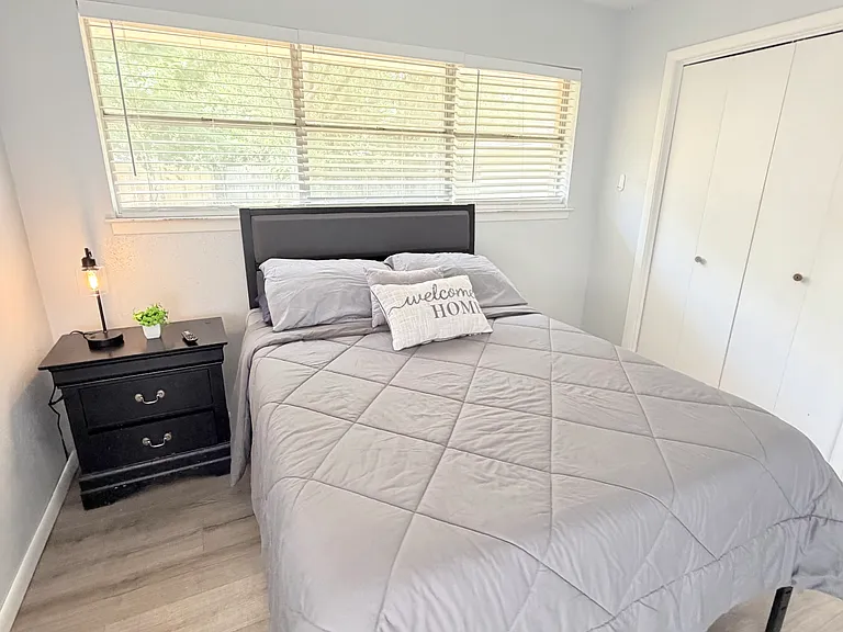 Lynnwood Dr — Photo 14