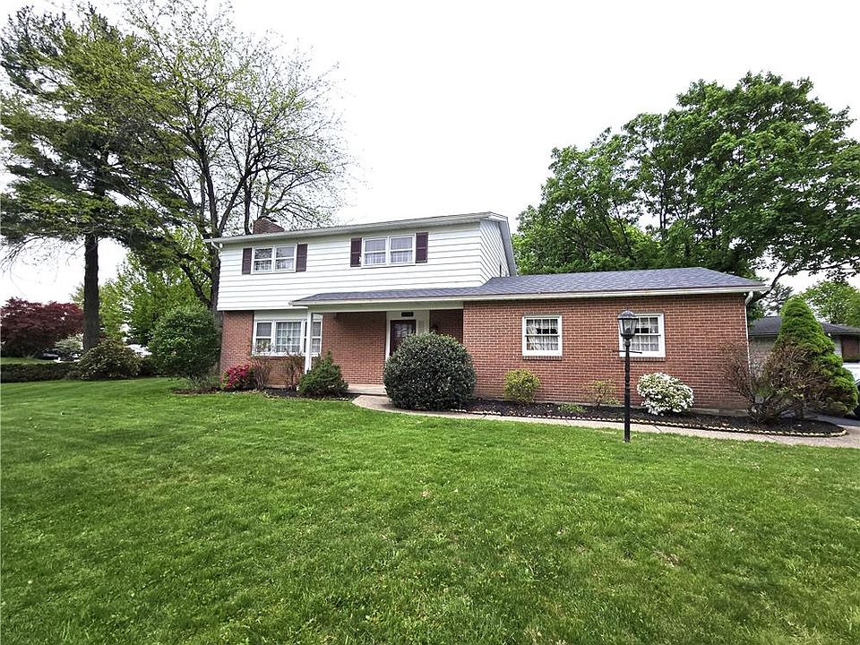 1st image of 2145 Mark Twain Cir