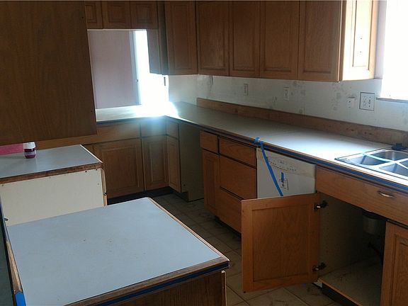 3rd image of 1105 Soule Ave