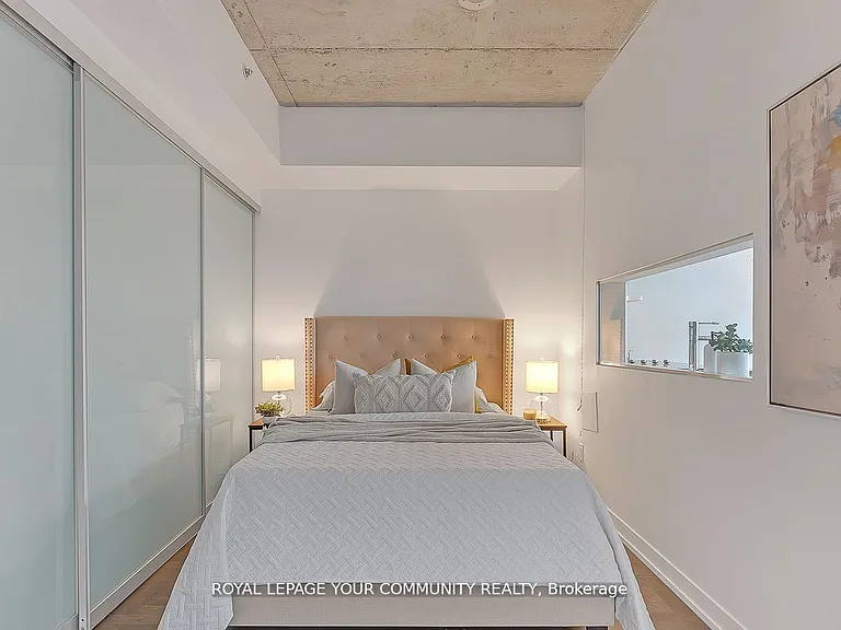 560 King St W #510 — Photo 11