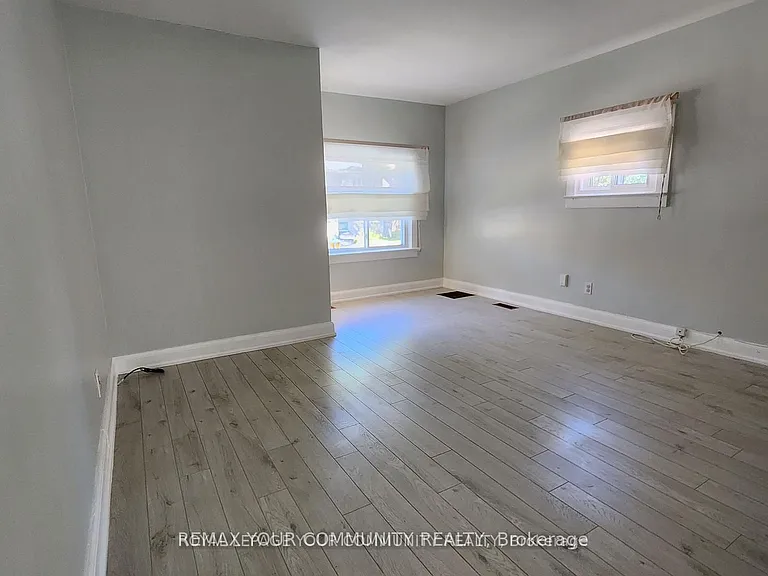 207 Olive Ave — Photo 2