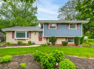 5S300 Tuthill Rd, Naperville, IL 60563