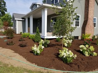 997 Tinkham Rd, Wilbraham, MA 01095