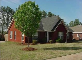 1777 Edinburgh St, Prattville, AL 36066