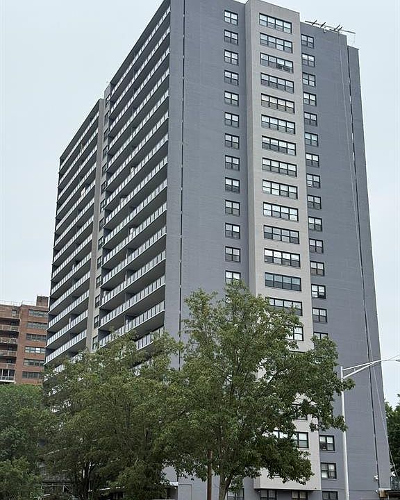 1st image of 285 Aycrigg Ave APT 20C