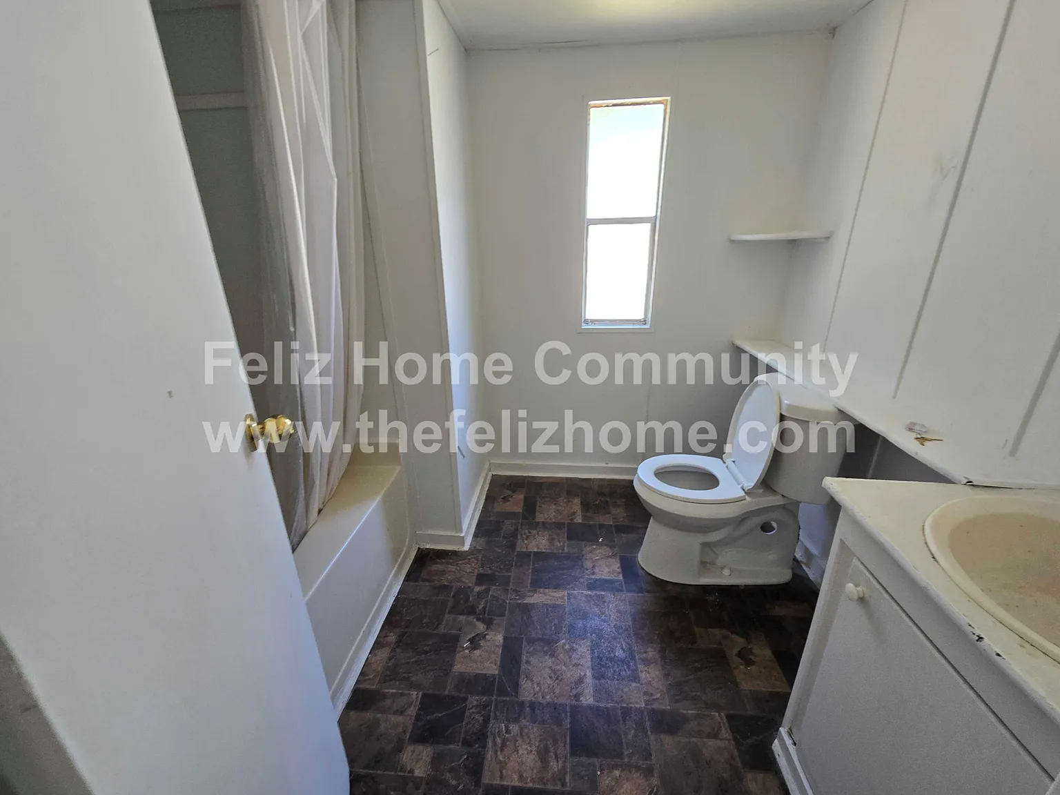 2 bed, 850 sqft, $975 — Photo 4