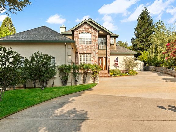 2nd image of 816 Quail Glen Ct
