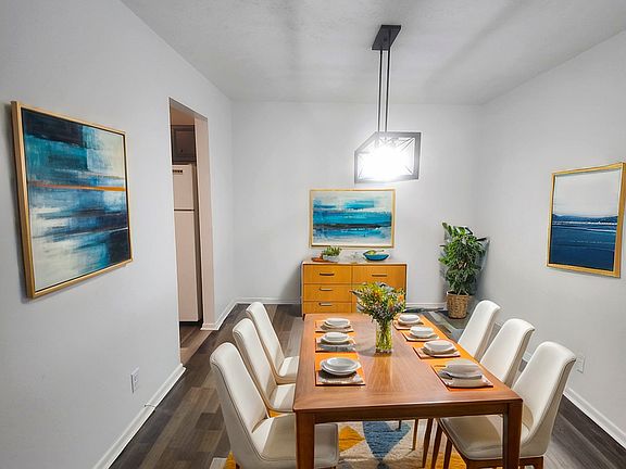 2nd image of 207 Frank St #9B