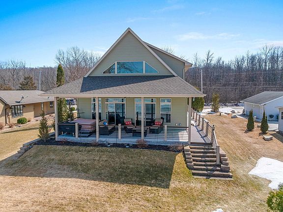 4th image of 4813 Edgewater Beach Rd