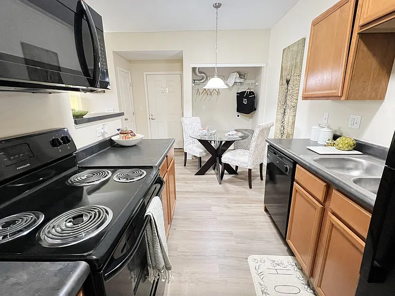 Residences at Northgate Crossing — Photo 9