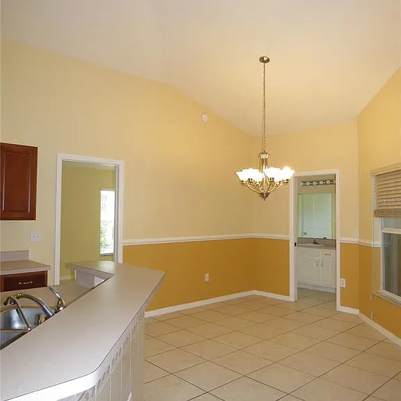9427 Hunters Pond Dr — Photo 8