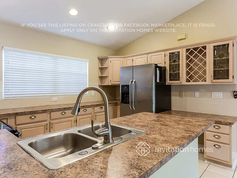 13740 Cromer Ct — Photo 8