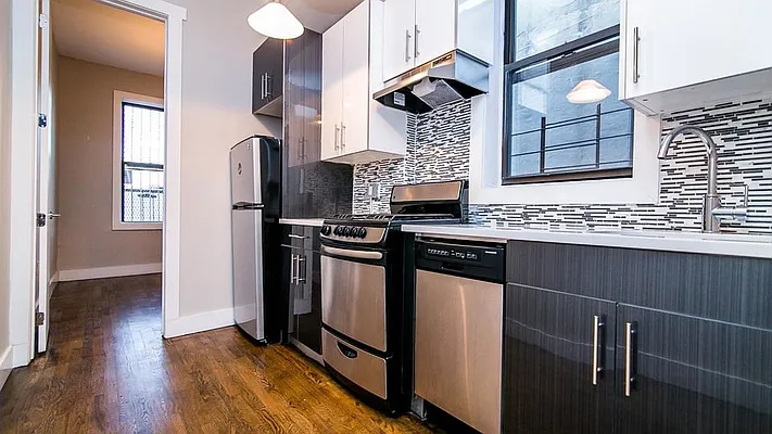 Rented by Nooklyn NYC LLC | media 13