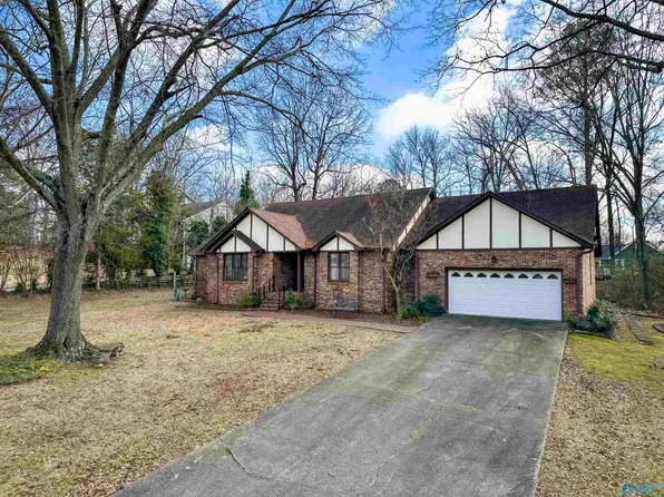 3211 Trails End St SW, Decatur, AL 35603