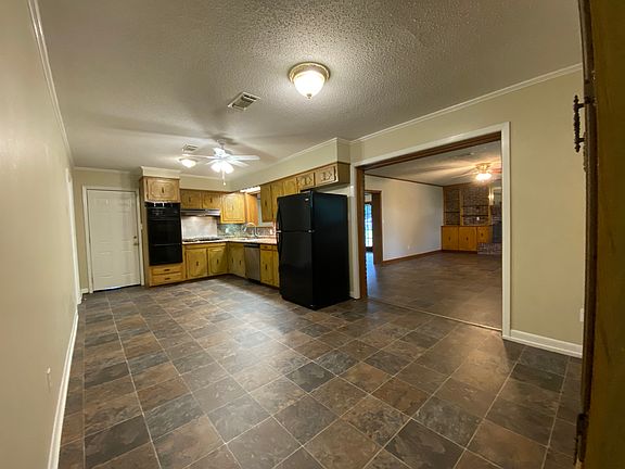 kitchen dinette view two